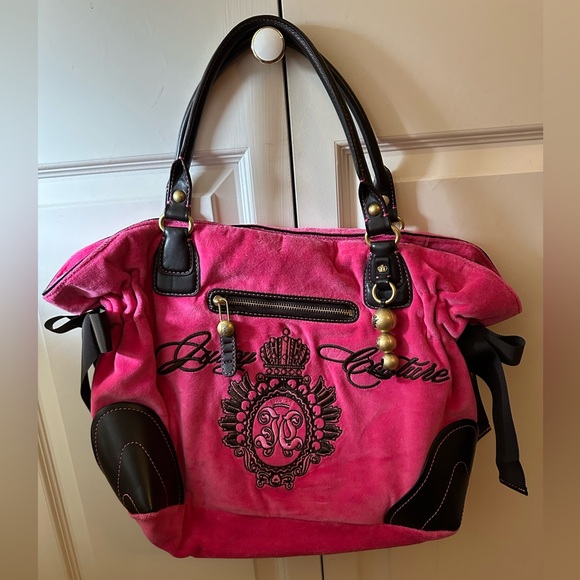 Juicy Couture Handbags - Juicy Couture: Hot pink & black shoulder bag